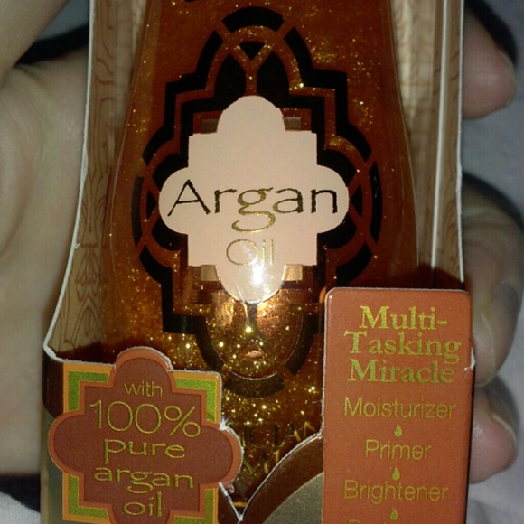 BUNDLE FOR @c2gemineyes Argan Oil And Nail Polish!