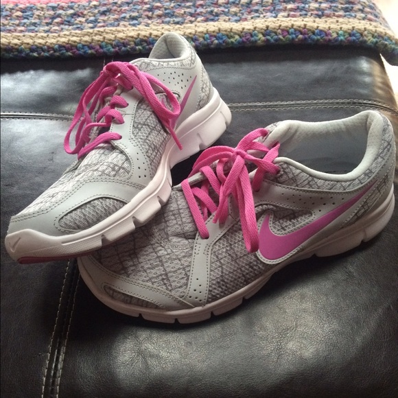 Gray and pink women's Nike sneakers