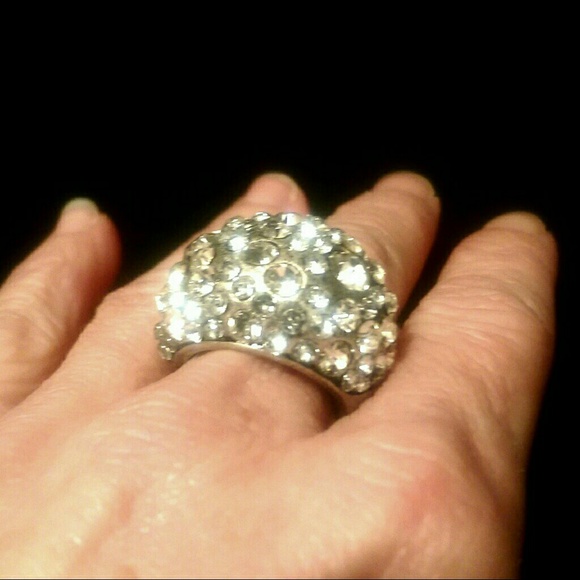 AUSTRIAN CRYSTAL CLUSTER RING Silverstone 6 BLING - Picture 4 of 4