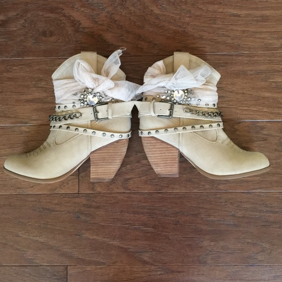 Cream Bling Boot