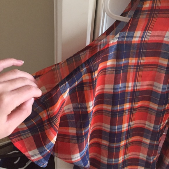 Off the shoulder flannel - Picture 2 of 2