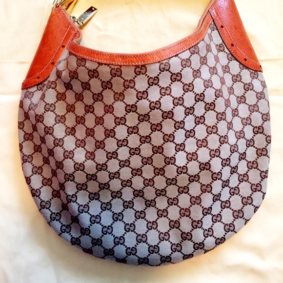 ✨SOLD ✨Tan & Saddle Gucci Hobo Bag with buckle - Picture 1 of 4
