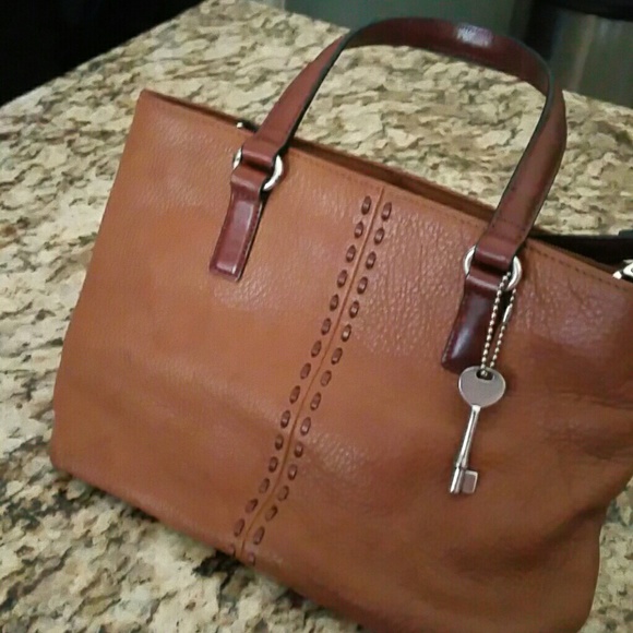 Fossil purse