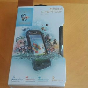 Black Life proof nuud cell phone case for