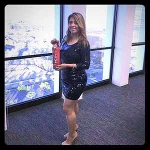 Blue evening dress sequins