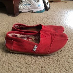 Red toms