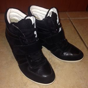 Olsenboye Tracker Wedge Sneakers Black