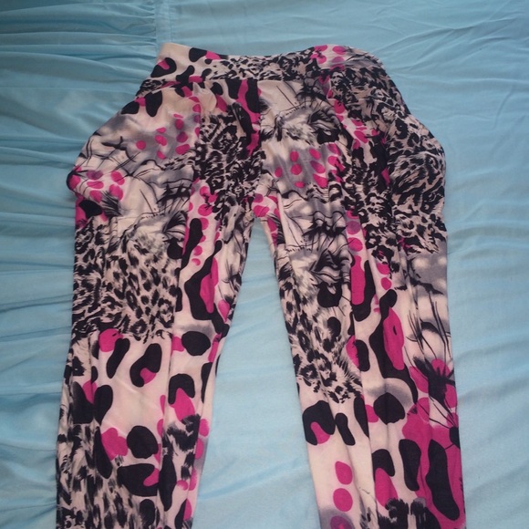 Pink Harlem pants