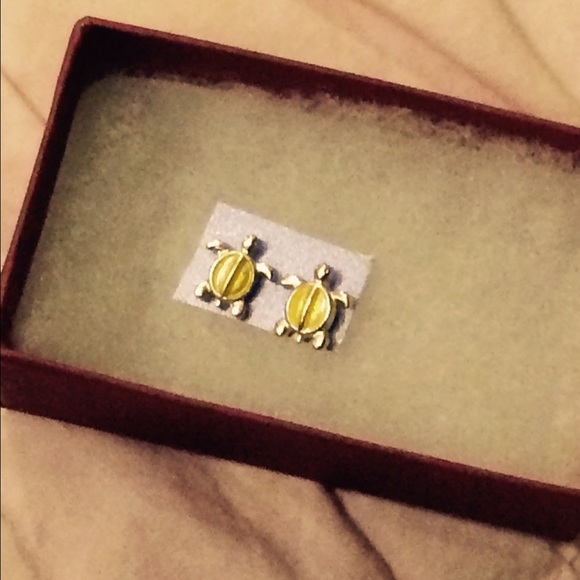 Yellow Turtle Earrings🐢🐢🐢‼️ - Picture 2 of 2