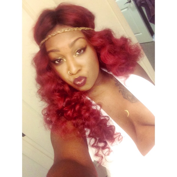 Meet Your Posher , Yuni - Picture 6 of 15