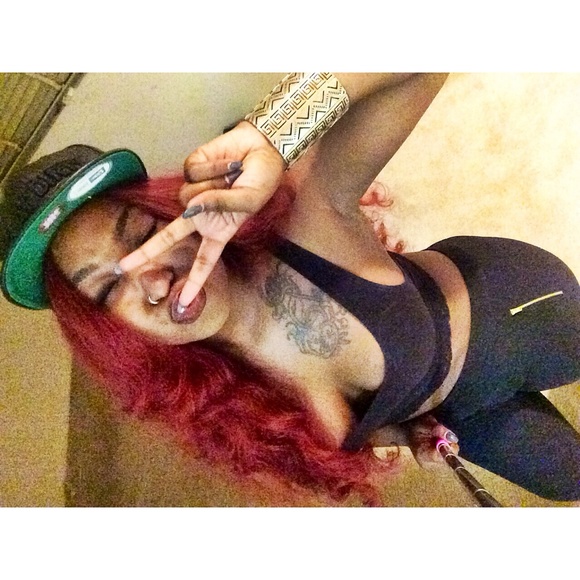 Meet Your Posher , Yuni - Picture 9 of 15