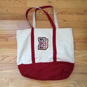 Medium tote bag with letter B. Dark red.