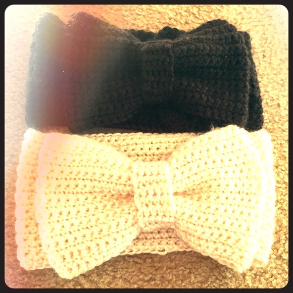 Black and cream ear warmers for @_samm