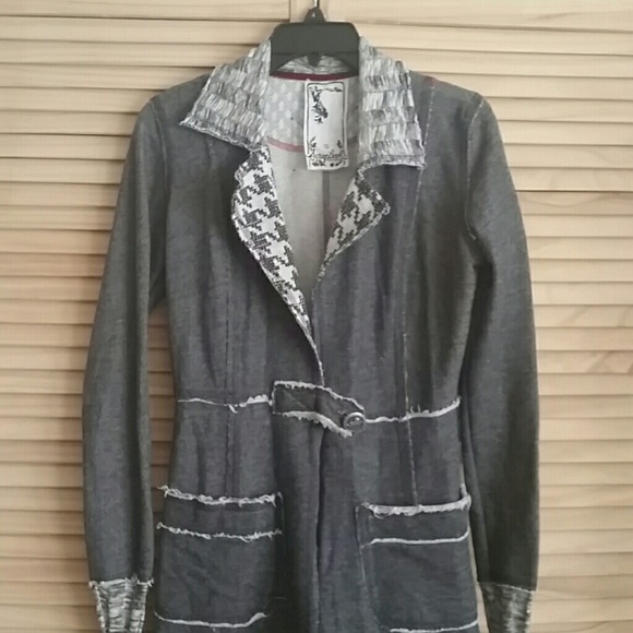 Sweater - Picture 2 of 3