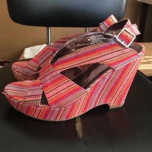 Crown Vintage vibrant red wedge heels