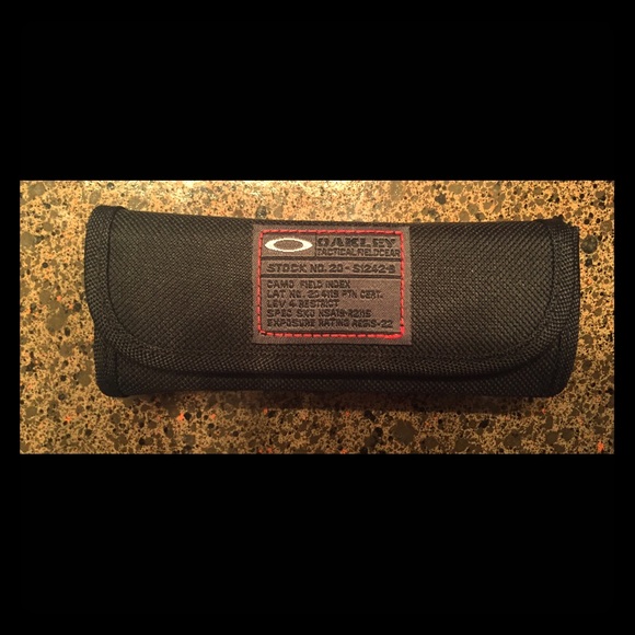 Oakley glasses cleaner