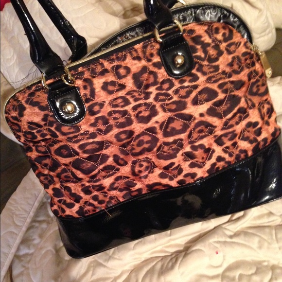 Betsy Johnson bag - Picture 2 of 3