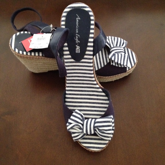 A.E Espadrilles Navy/ White. Size 10 never worn.
