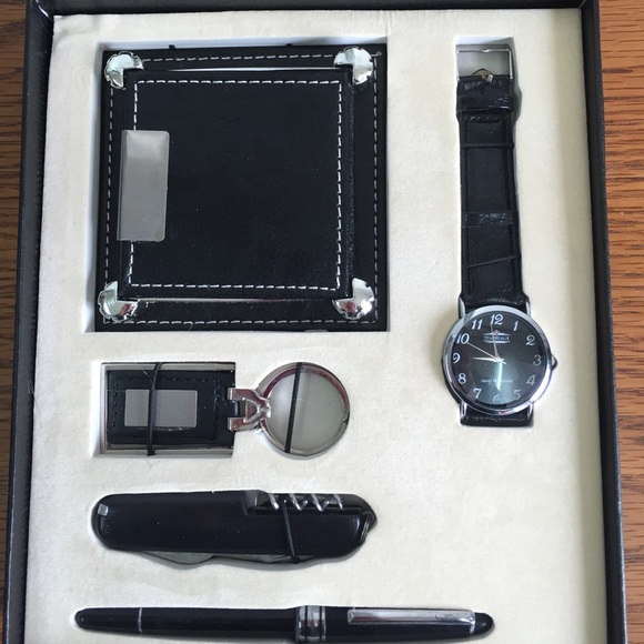 Tempreaux Men's watch, pen, and knife set new