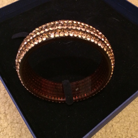 Bangle bracelet - Picture 2 of 3
