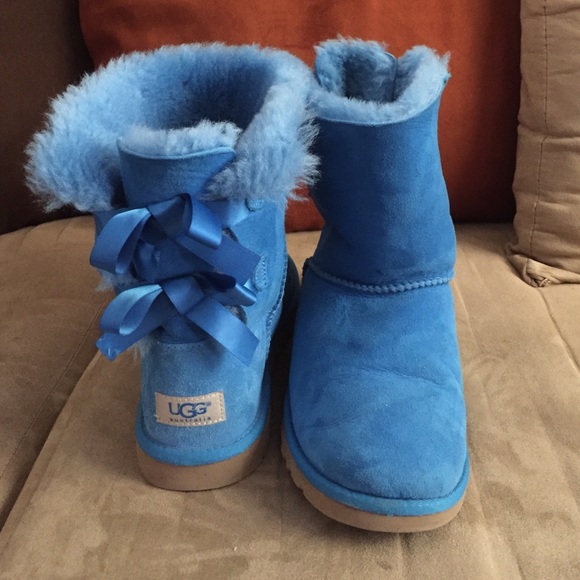 baby blue uggs with bows baby blue uggs with bows