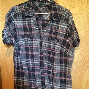 Cute ana plaid shirt