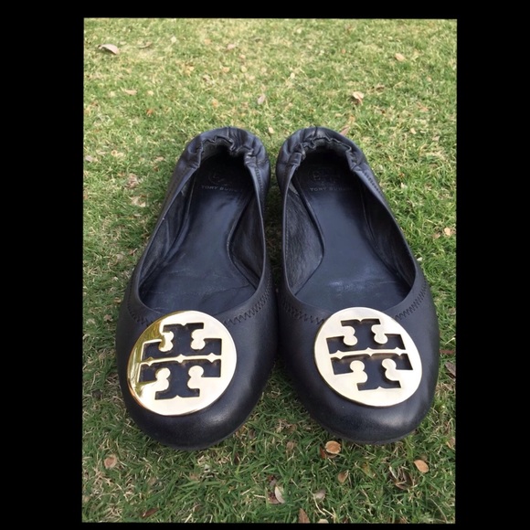 ❤️Host Pick Tory Burch Reva Ballet Flats Gold Logo - Picture 3 of 4