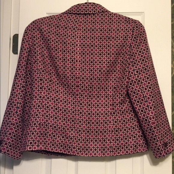 Beautiful Blazer!! - Picture 3 of 3