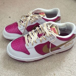 Nike dunk rave pink