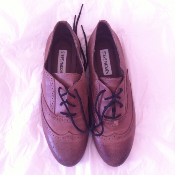 BNWT Steve Madden Oxfords