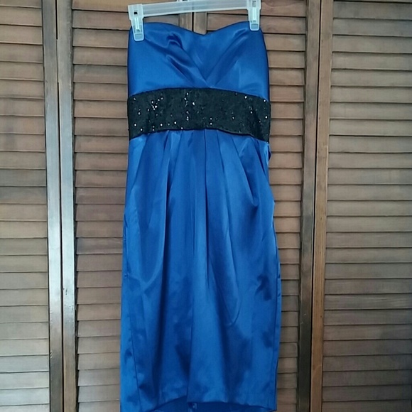 Juniors strapless royal blue dress - Picture 1 of 2