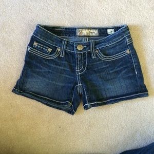 Trade bundle for Bailey