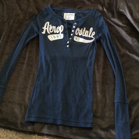Blue aéropostale long sleeve