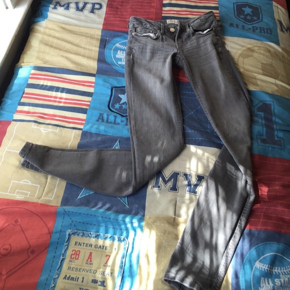 Light gray jeans from Aēropostale