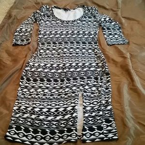 Bebe 3/4 sleeve coctail party dress