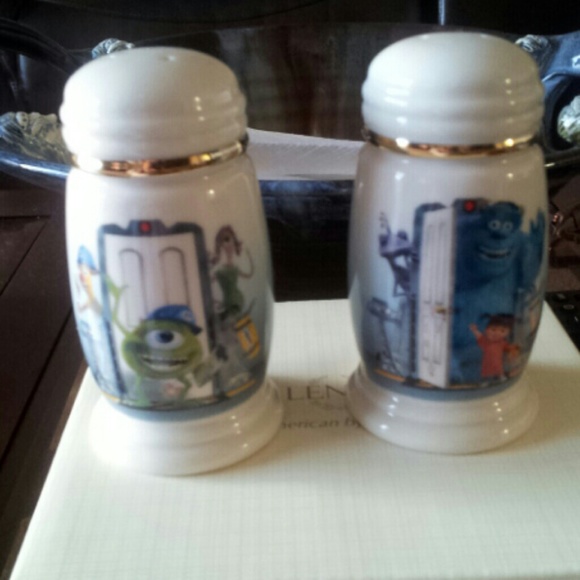 Disney Salt & Pepper Shaker