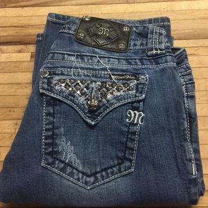 Studded miss me jeans👖✨