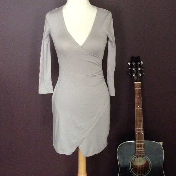 Urban Outfitters Tulip wrap dress in lilac gray - Picture 2 of 4