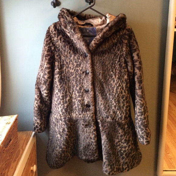 🔴SOLD🔴 Free people fur coat - Picture 4 of 4
