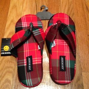 NEW Plaid Joes Boxer Slippers
