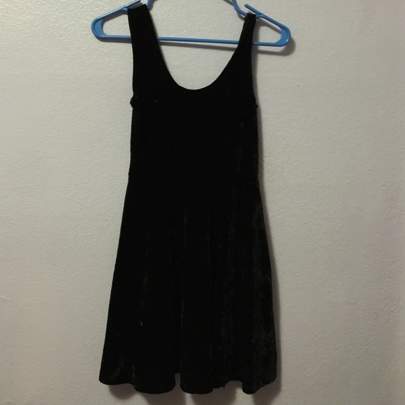 Forever 21 black velvet skator dress