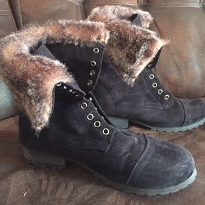 Forever21 faux fur Combat Boots