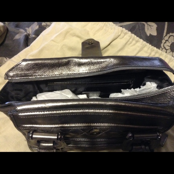 Burberry purse like new with lock and dust bag. - Picture 3 of 3
