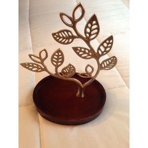 jewelry holder