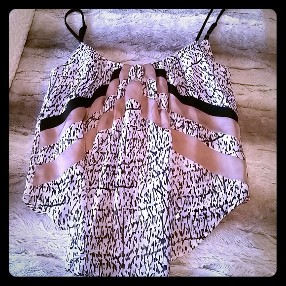 BCBG Flowy tank top!