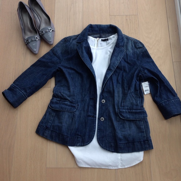 3/4 sleeve light denim jacket - tailored as blazer