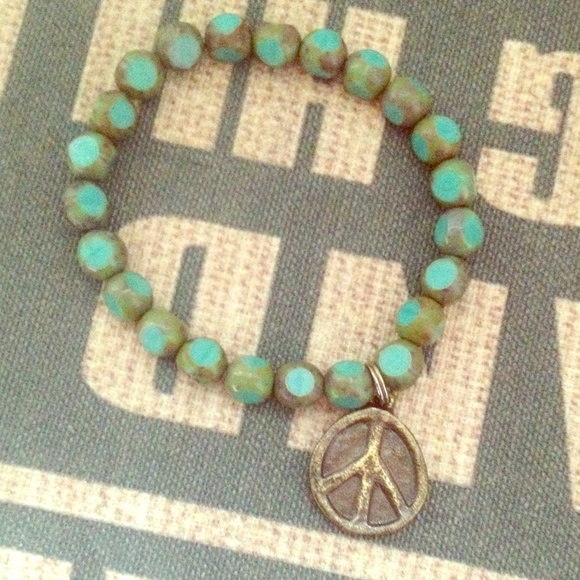 Urban Outfitters Peace Sign Earthy Beads Bracelet