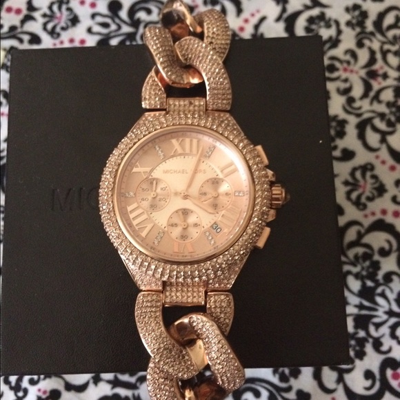 ✨RESERVED Gorgeous Authentic Michael Kors watch ✨