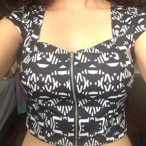 Zip up, black and white crop top