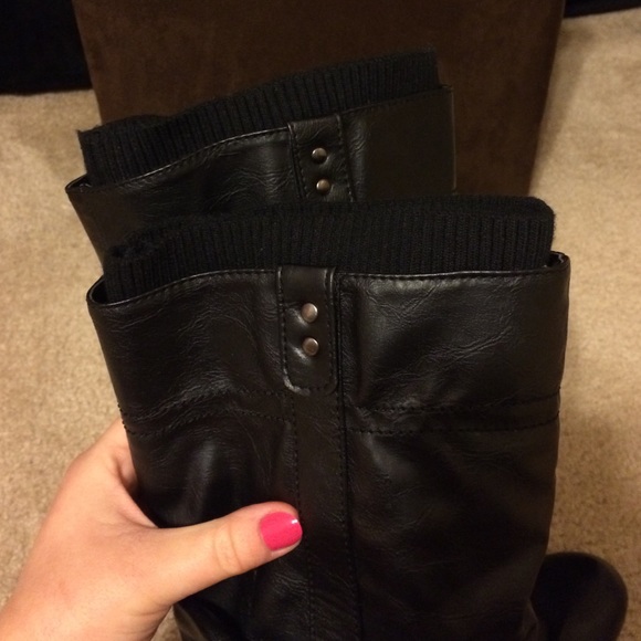 Black boots with sweater cuff - Picture 4 of 4